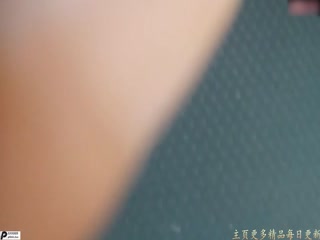 【足浴店探花】喜欢玩真实刺激，搞足疗女技师，谈好价格可以插进去，拨开短裤磨蹭插入