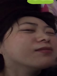 丈母娘开始很害羞 后面就欲拒还迎了