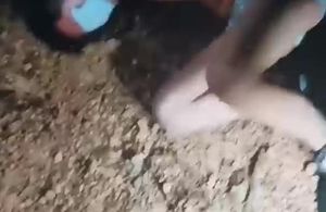 在缅甸缅北园区毫无价值的狗推男猪仔被虐视频