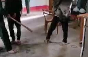 缅甸缅北园区男猪仔他好想逃却逃不掉抓回来开火车轮打视频